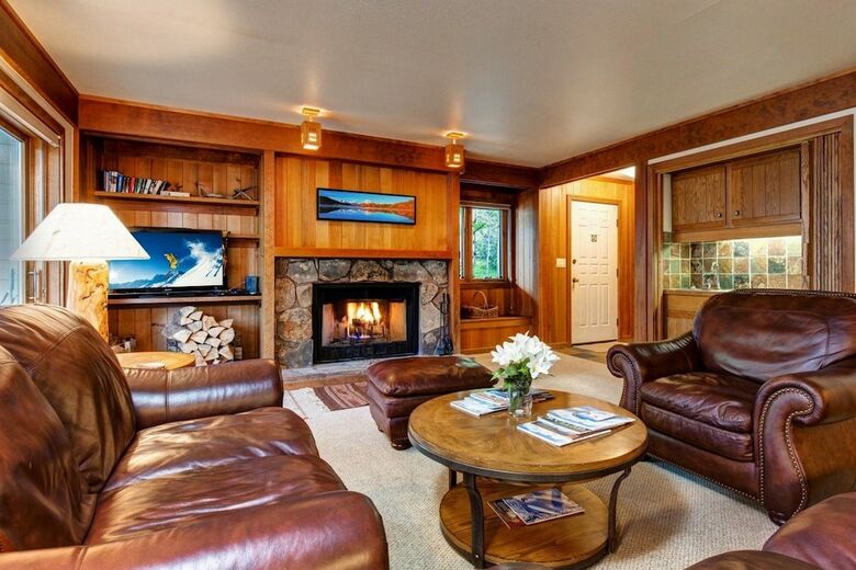 Abode At Teewinot Cabin