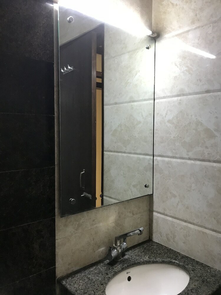 Hotel Avtar At New Delhi Railway Station