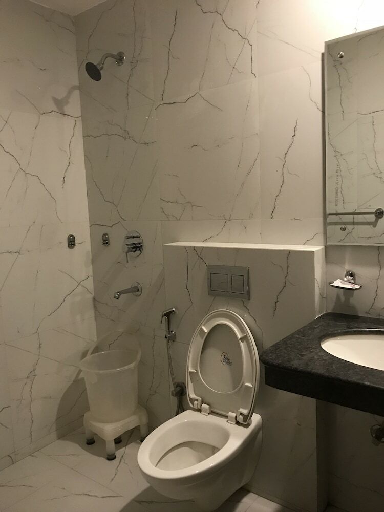 Hotel Avtar At New Delhi Railway Station
