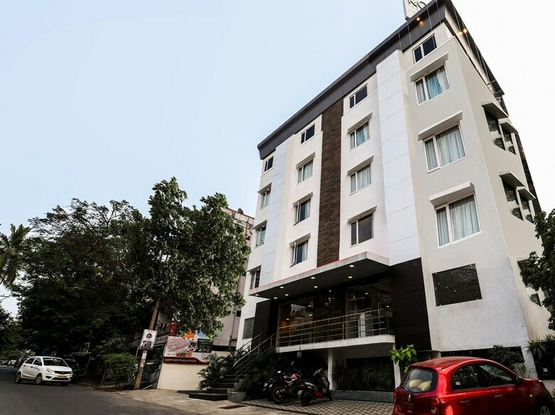 Rohini Jazz Hotel
