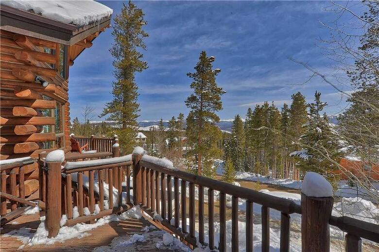 Black Bear Lodge (private Home) Holiday Home 4