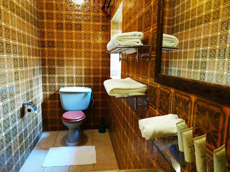 Hotel Zereniti House