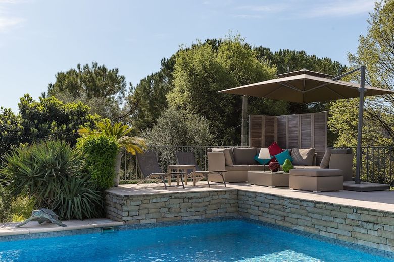 Bed & Breakfast Chambres D'h�tes Villa C�dria