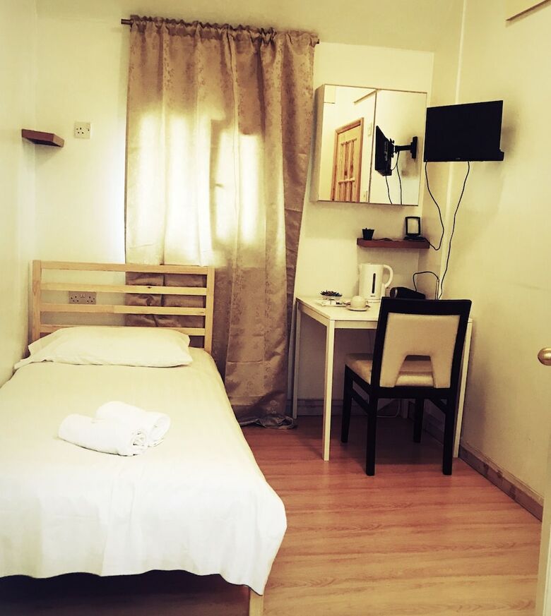 Bed & Breakfast Tourian Lounge Hotel