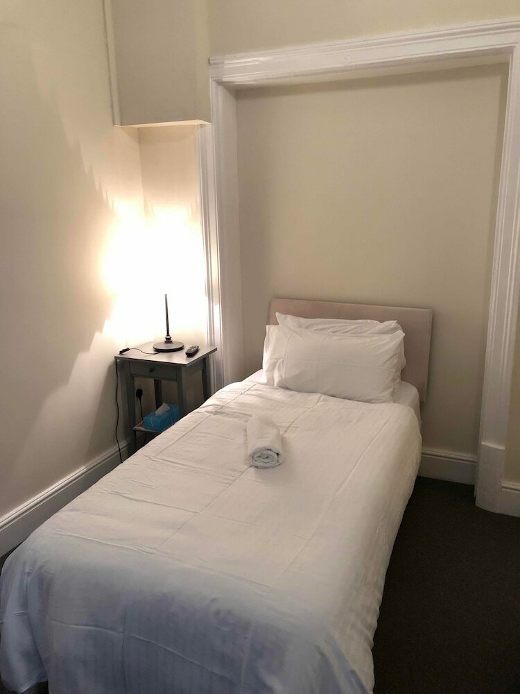 Bed & Breakfast Tourian Lounge Hotel