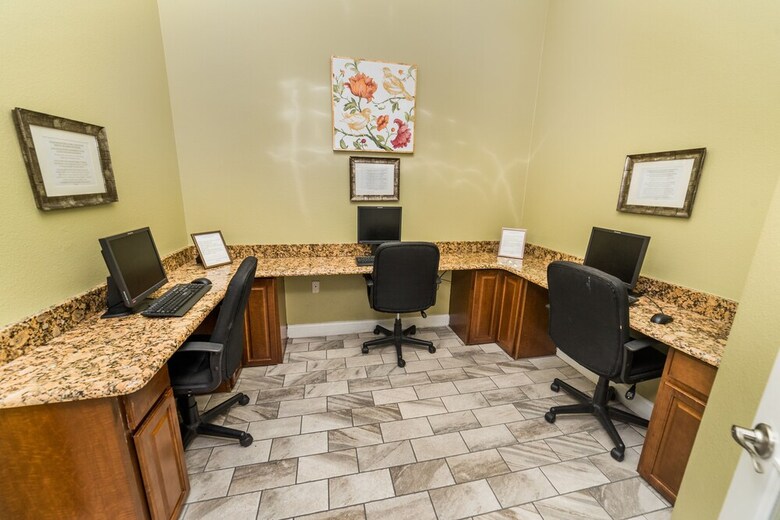Ov1457 - Emerald Island - 3 Bed 3 Baths Townhome
