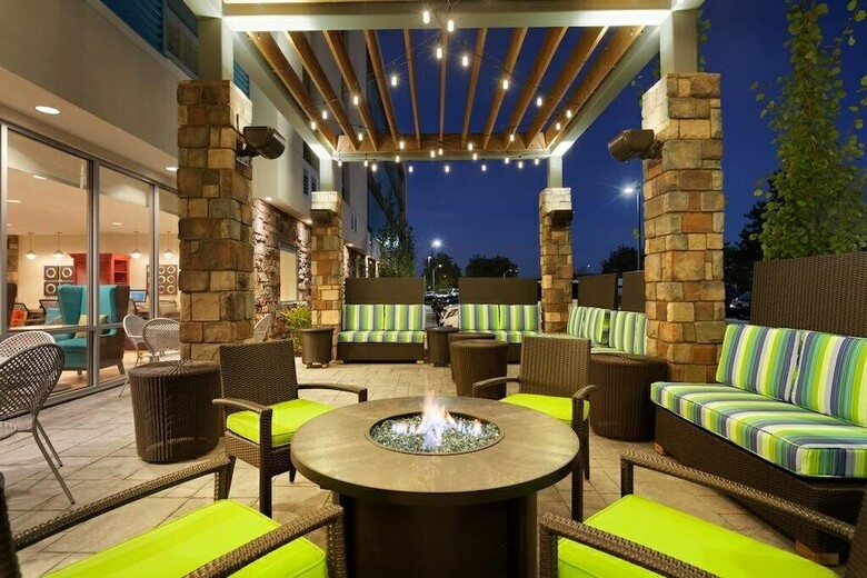 Hotel Home2 Suites By Hilton Newark Airport