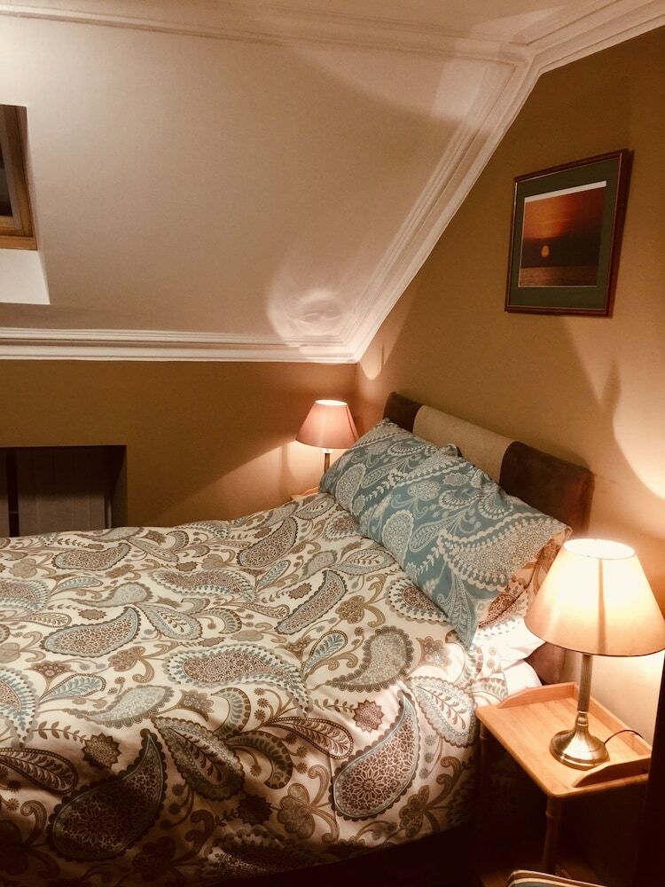 Hotel Pisgah Guest House