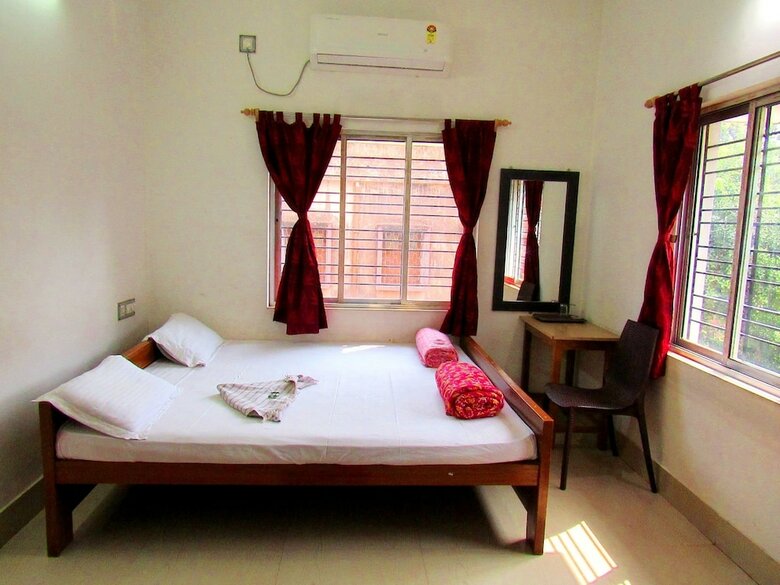 Hotel Lodge Lipika