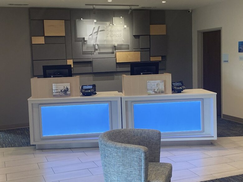 Hotel Holiday Inn Express And Suites Junction