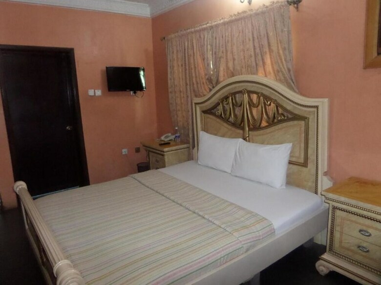 Hotel Green Royal Suites