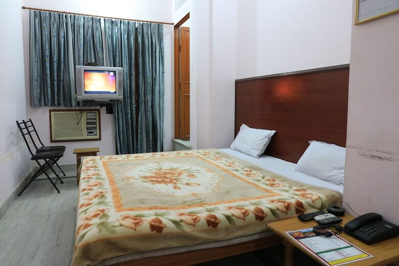 Hotel Boby Mansion (manasvi Guest Home)