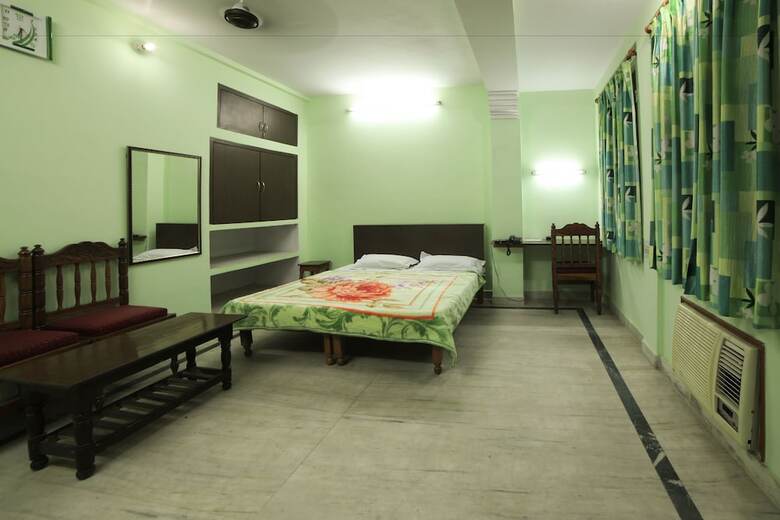 Hotel Boby Mansion (manasvi Guest Home)