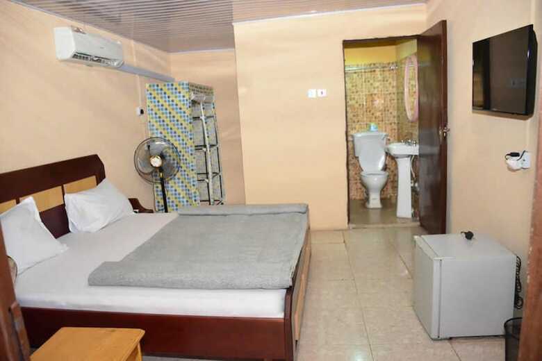 Hotel Queens Way Resorts