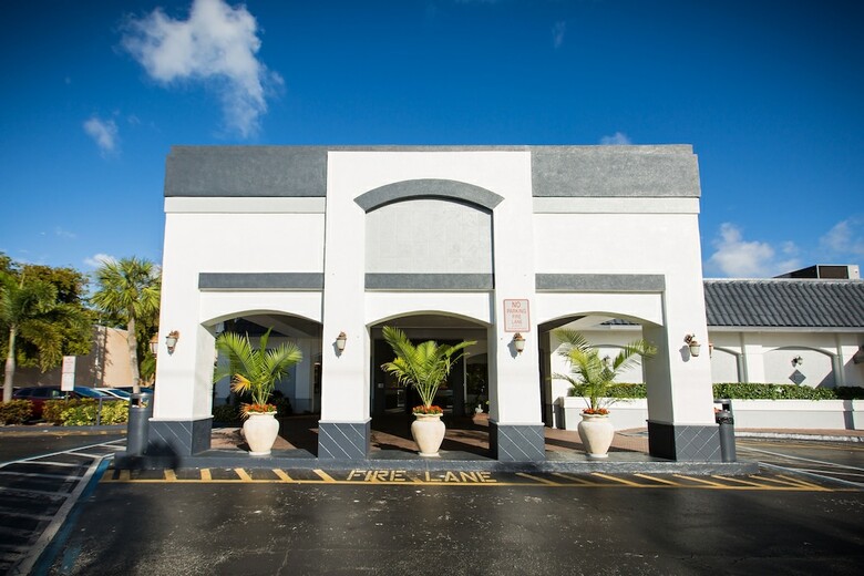 Plaza Hotel Fort Lauderdale