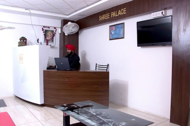 Hotel Shree Palace & Restaurant