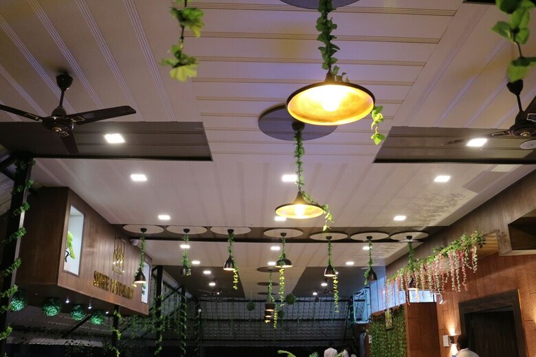 Hotel Shree Palace & Restaurant