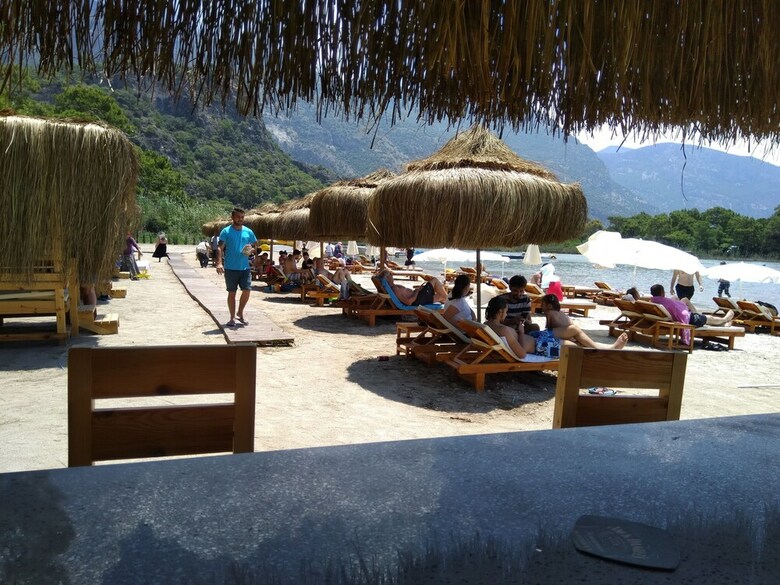 Hotel Green Pine Beach & Bungalows