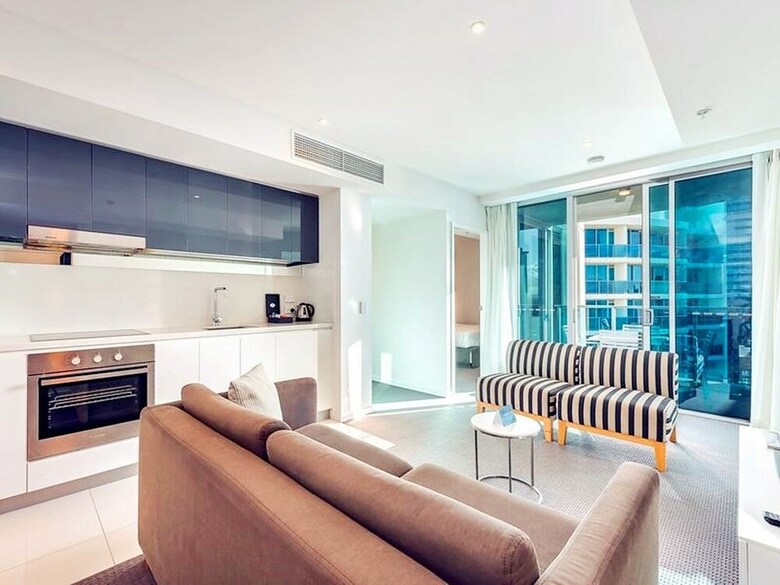 H Residence Apartments- Holiday Paradise