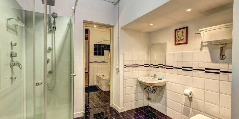Campo De Fiori 3 Bedroom Apartment