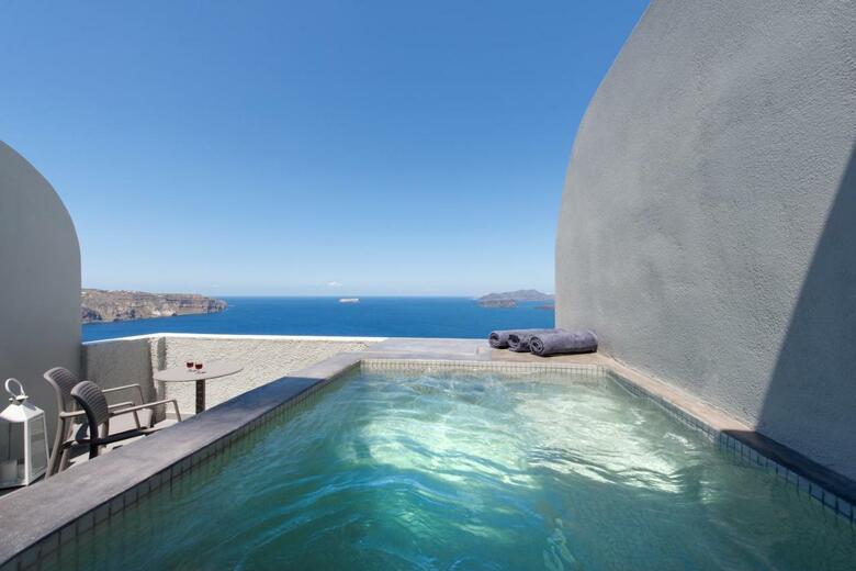 Hotel Caldera's Dolphin Suites