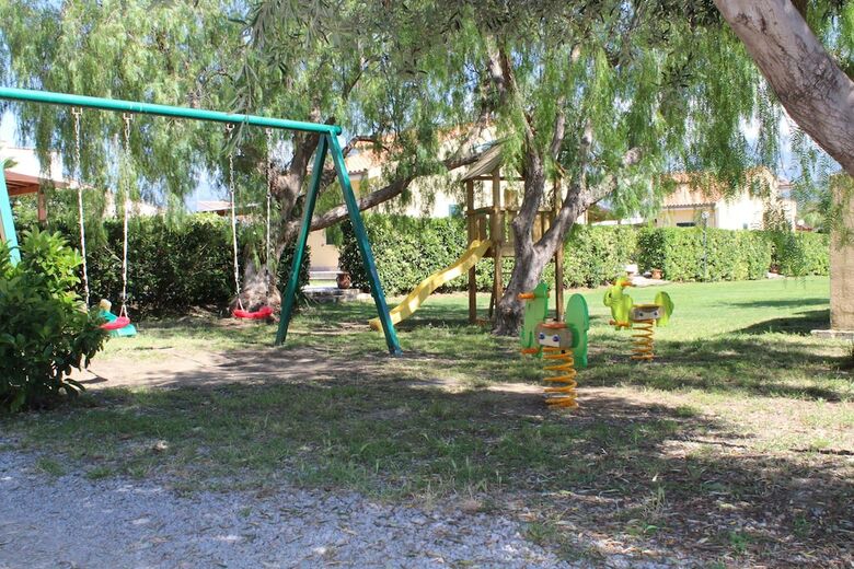 Apartamentos Paradise Beach