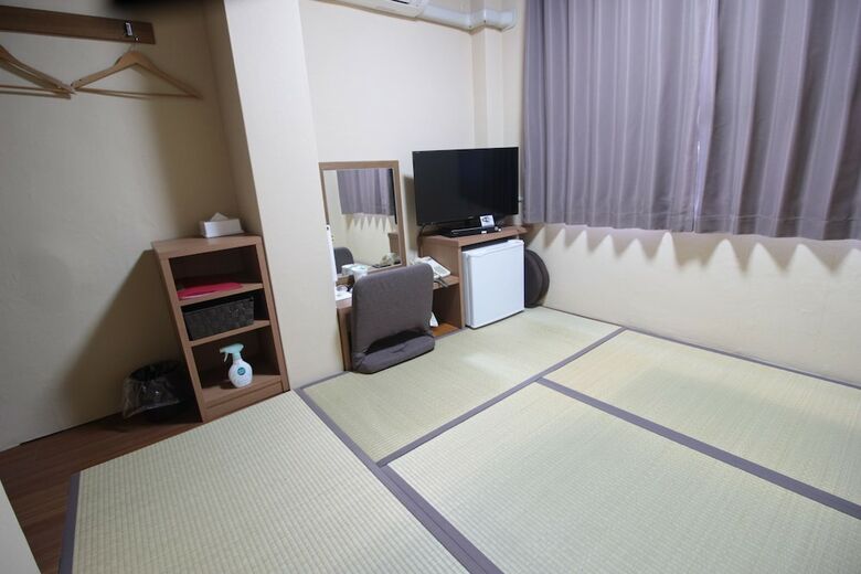 Hotel Axia Inn Hagi