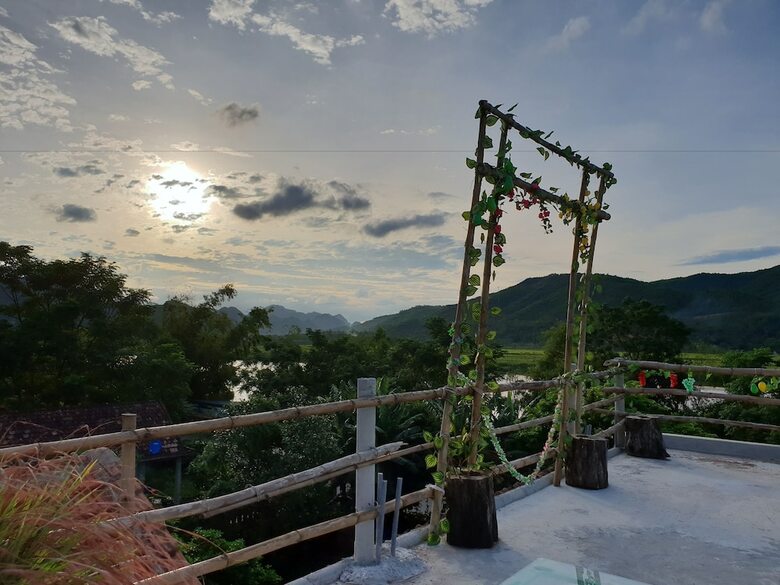 Hostal Tarzan's Homestay - Hostel