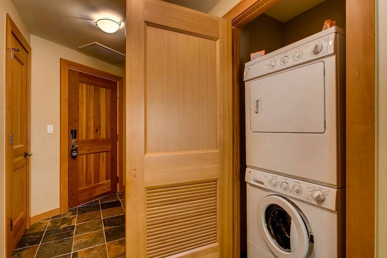 Capitol Peak Lodge By Snowmass Mountain Lodging