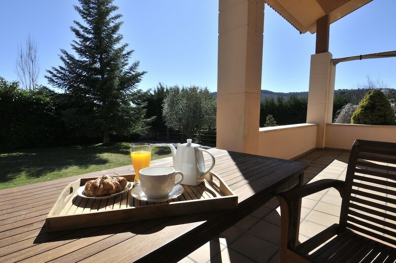 Agroturismo Casa Rural La Monj�a