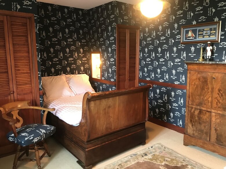 Chateau La Pierre Lev�e (bed & Breakfast)