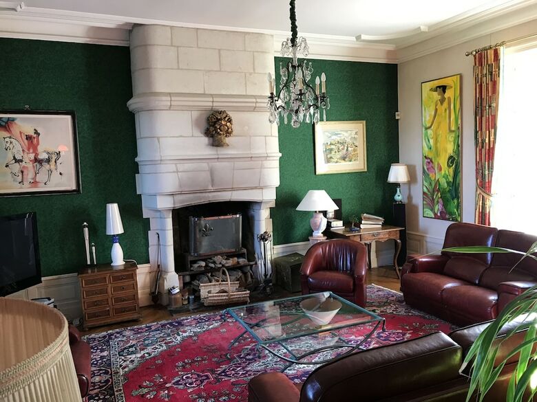 Chateau La Pierre Lev�e (bed & Breakfast)