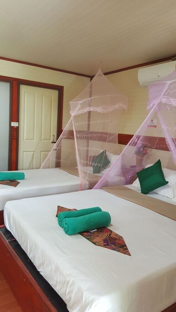 Hotel The Royal Bamboo Lodge