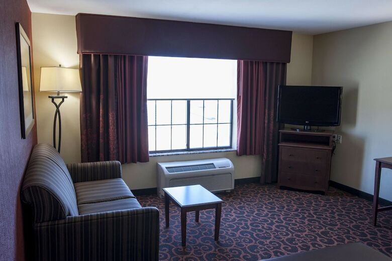 Hotel Hampton Inn And Suites Watertown