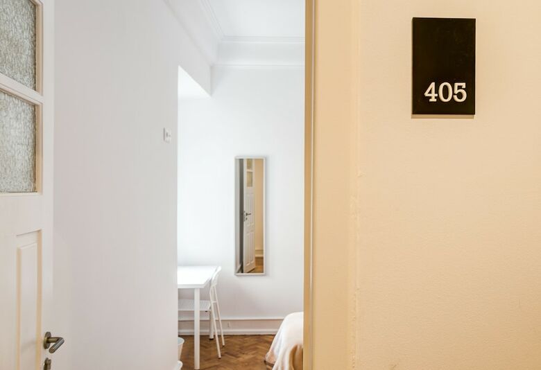 Hotel Home Out Rooms & Apartments