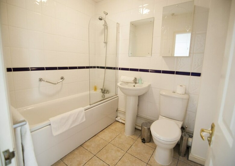Apartamentos Alexandra Court 7
