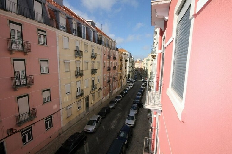 35 Penha De Franca Apartment