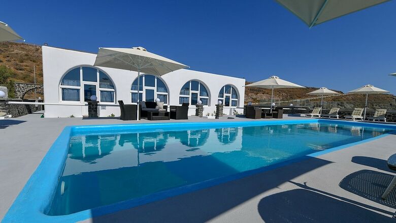Aparthotel Thirassia Paradise Suites