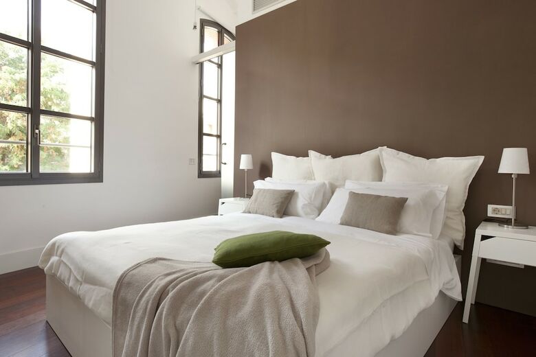 Sealona Beach Lofts Apartments