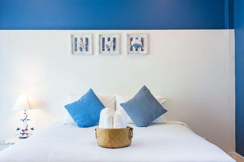 Hotel The Seaton House Phuket