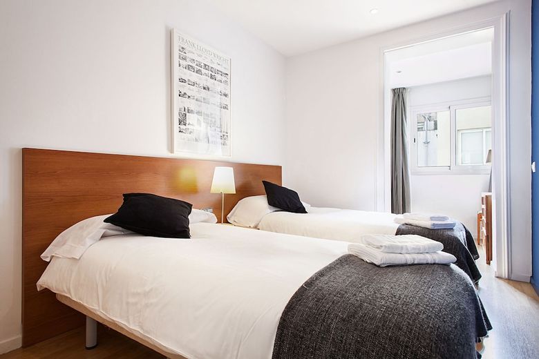 Habitat Apartments Plaza Espa�a