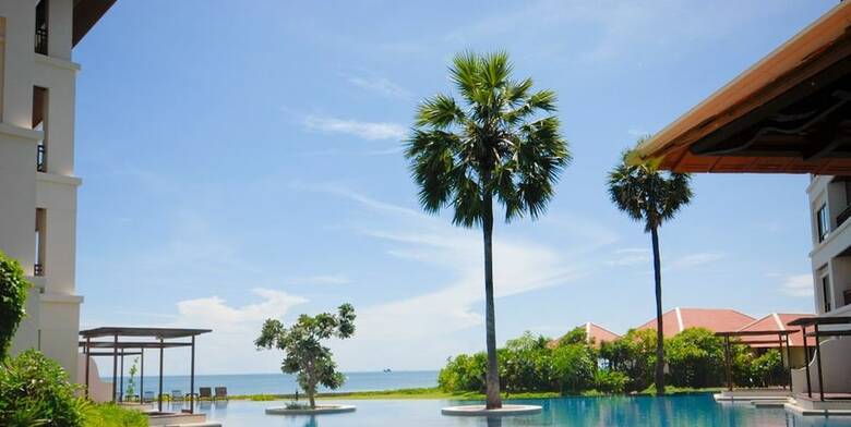 Amazing 5 Bedroom Condo On The Beach Sp