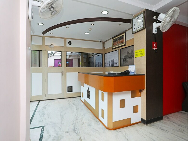 Oyo 15258 Hotel Arya International