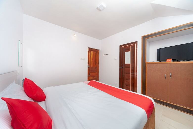 Hotel Oyo 17079 Green Valley Homes