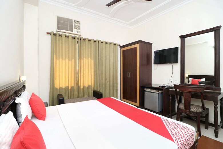 Oyo 17381 Hotel City Look