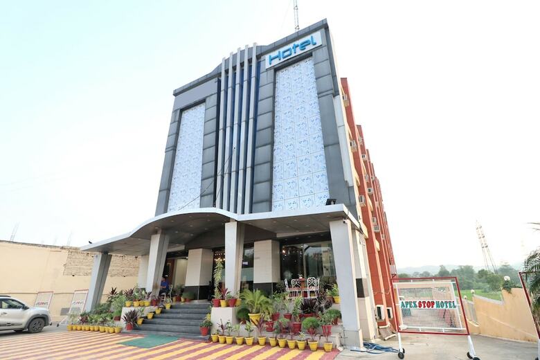 Oyo 4839 Apex Hotel Baddi
