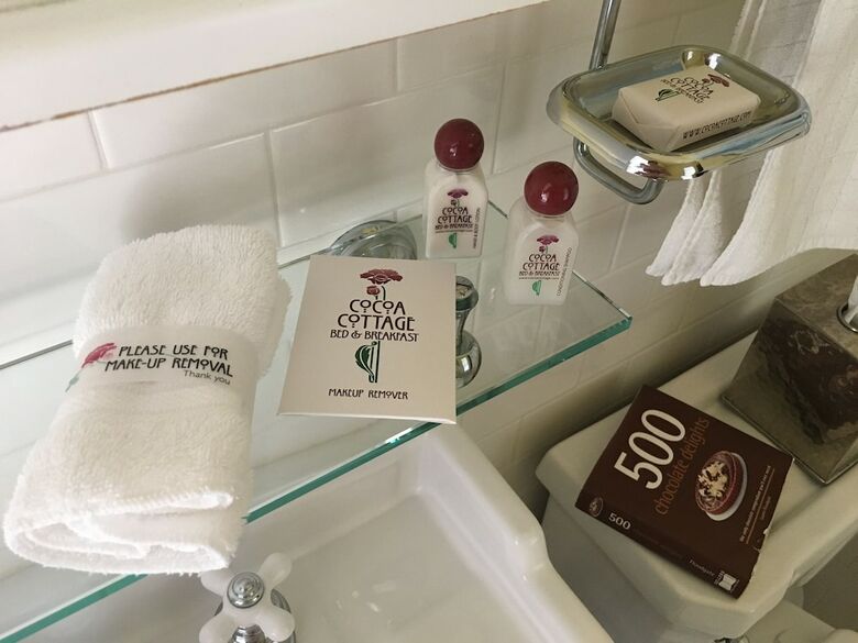Cocoa Cottage Bed & Breakfast
