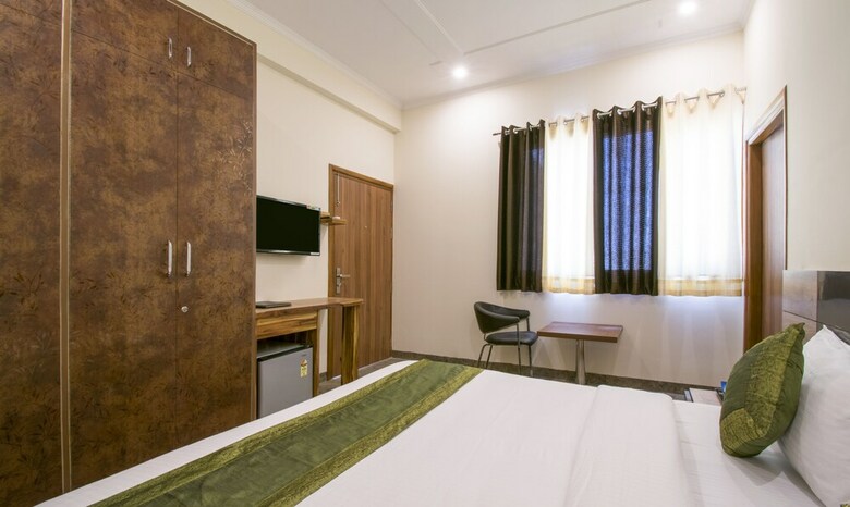 Hotel Treebo Trend Corporate 32,medicity