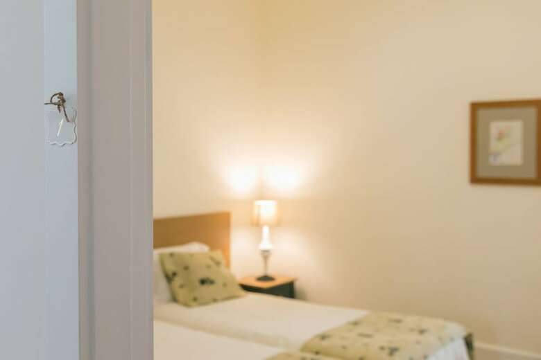 Apartamento A Francos Artist Painting 1