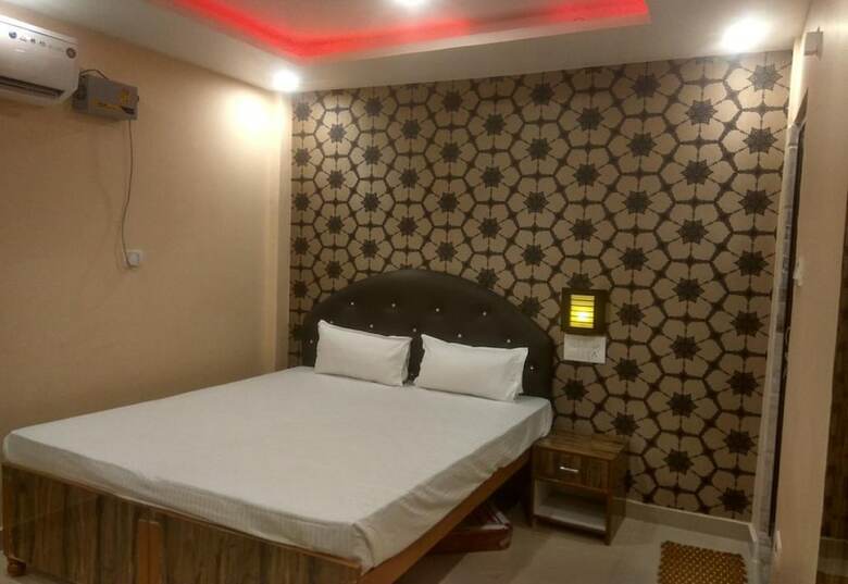 Hotel Walkin Shiva P Guest House